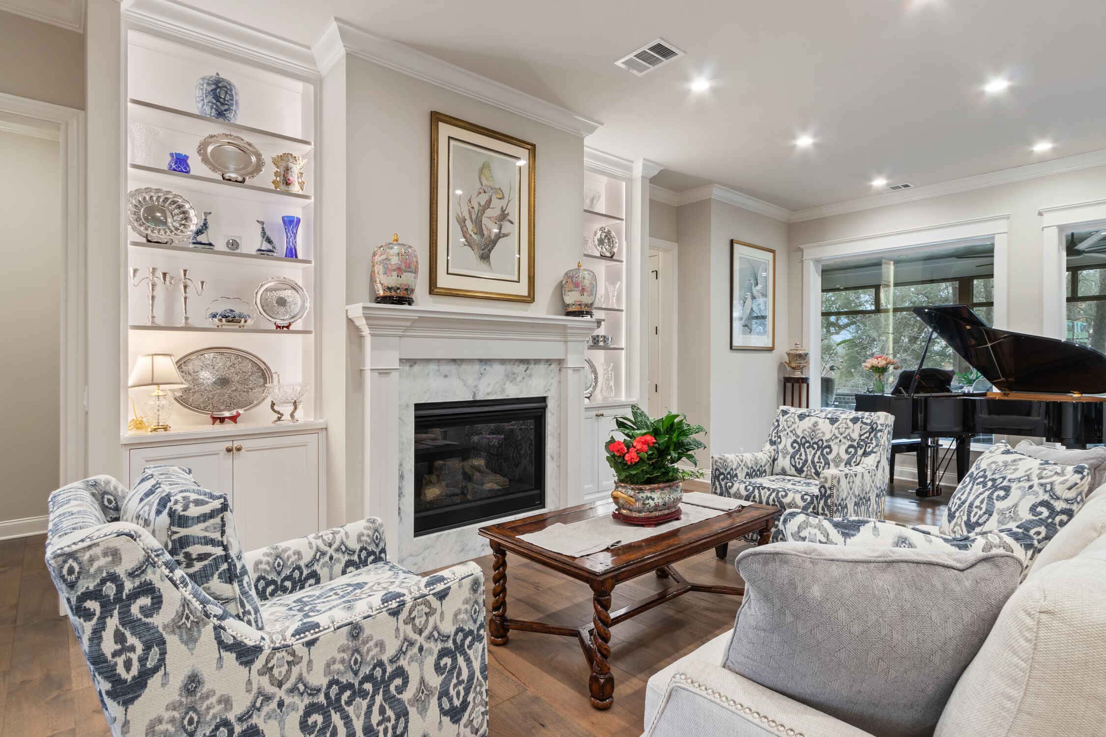 Keith Gunn Construction Waco, Texas - Luxury Dream Home Interior Living Area