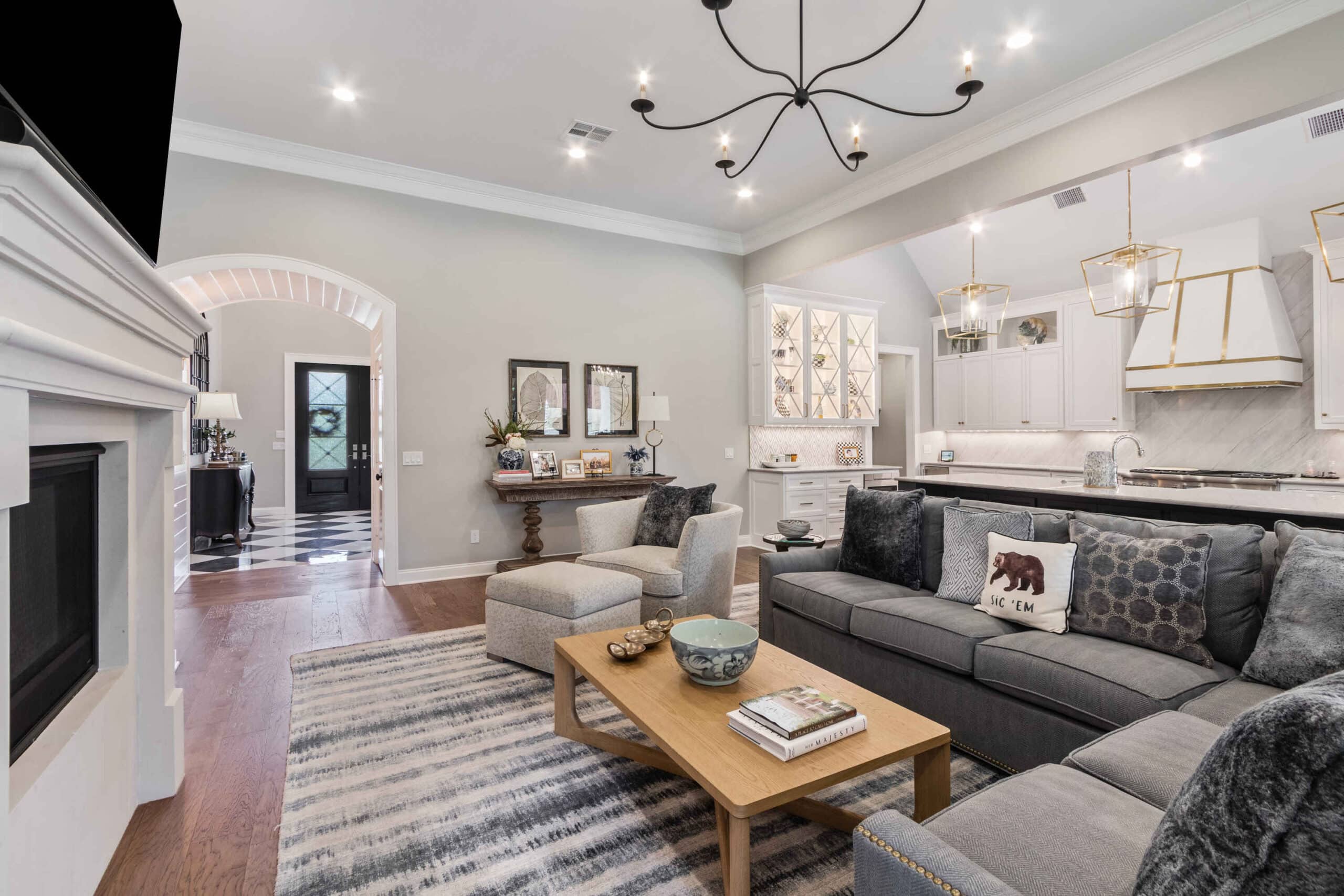 Keith Gunn Construction Waco, Texas - Woodway Hewitt - Home Family Room