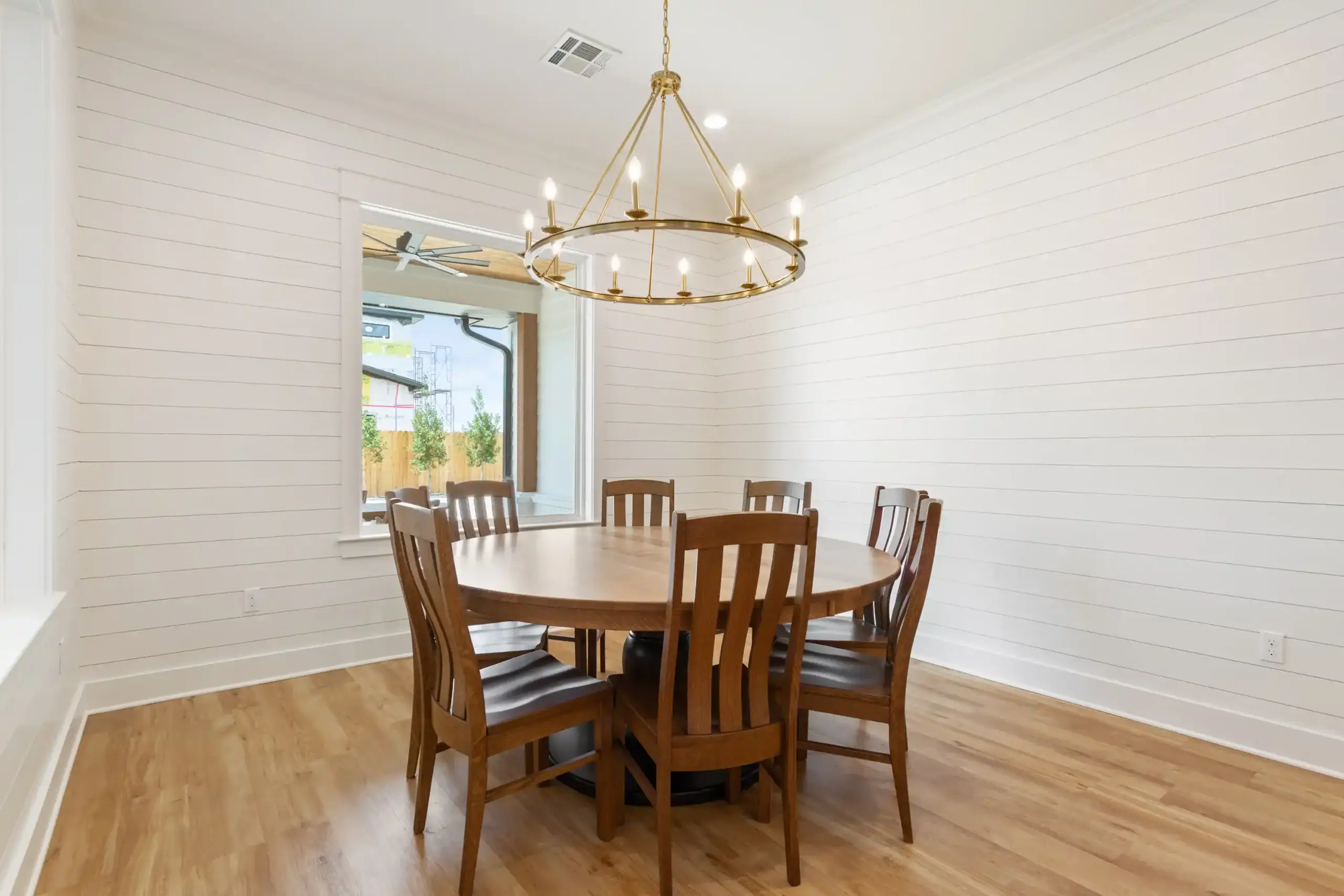 Keith Gunn Construction Waco, Texas - Family Dining Area