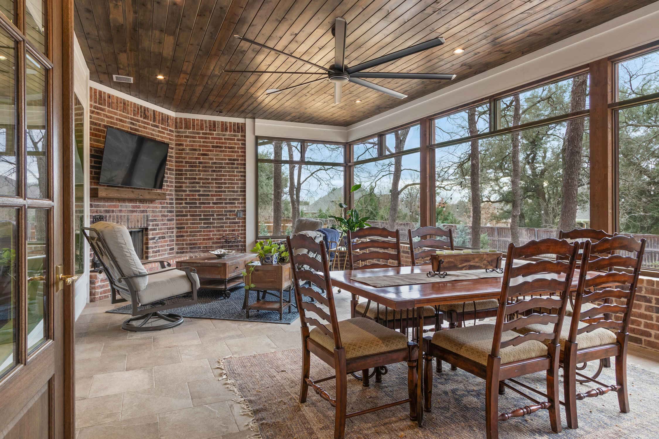 Keith Gunn Construction Waco, Texas - Luxury Dream Entertainment Area