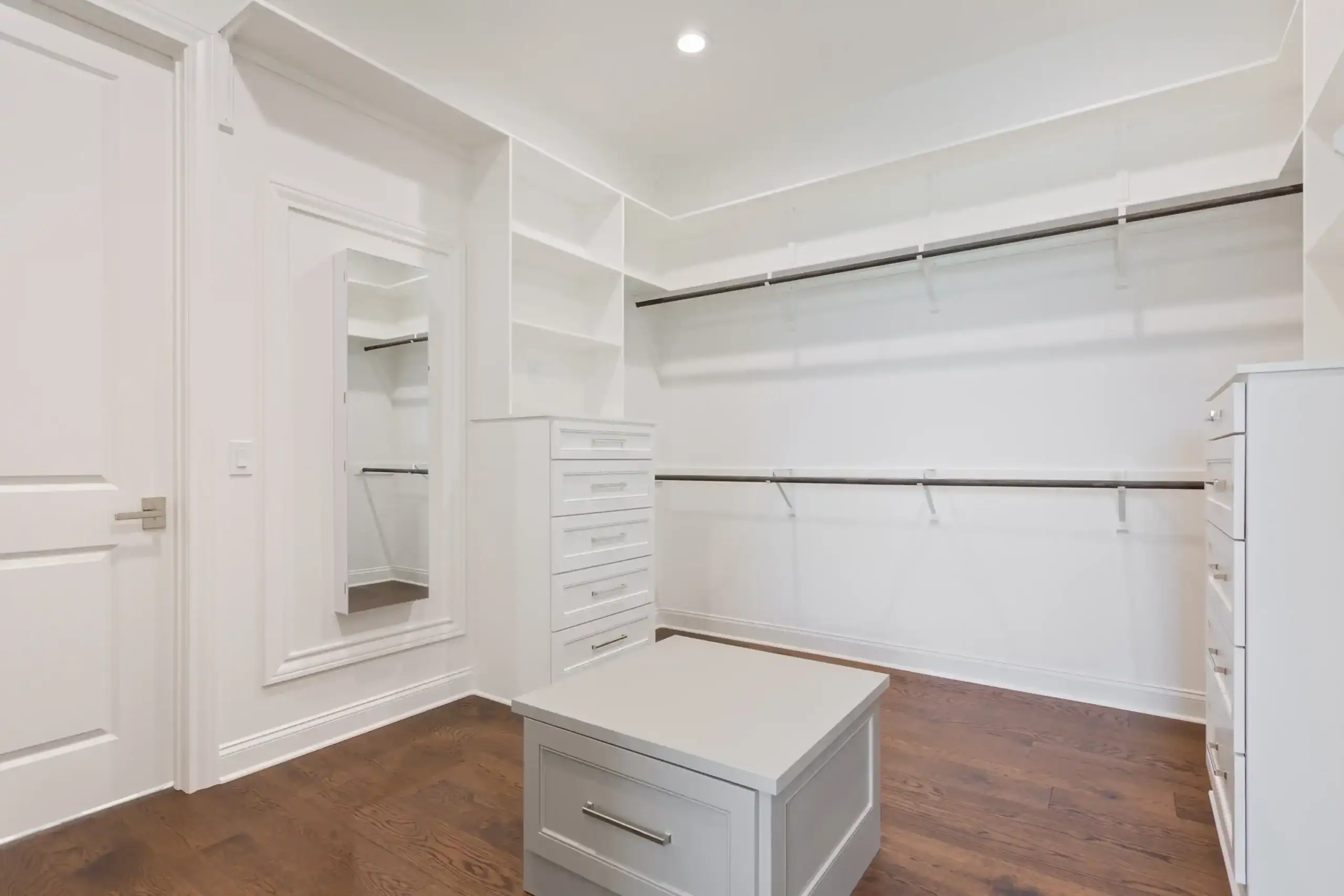 Keith Gunn Construction Waco, Texas - Spacious Dream Home Walk In Closet