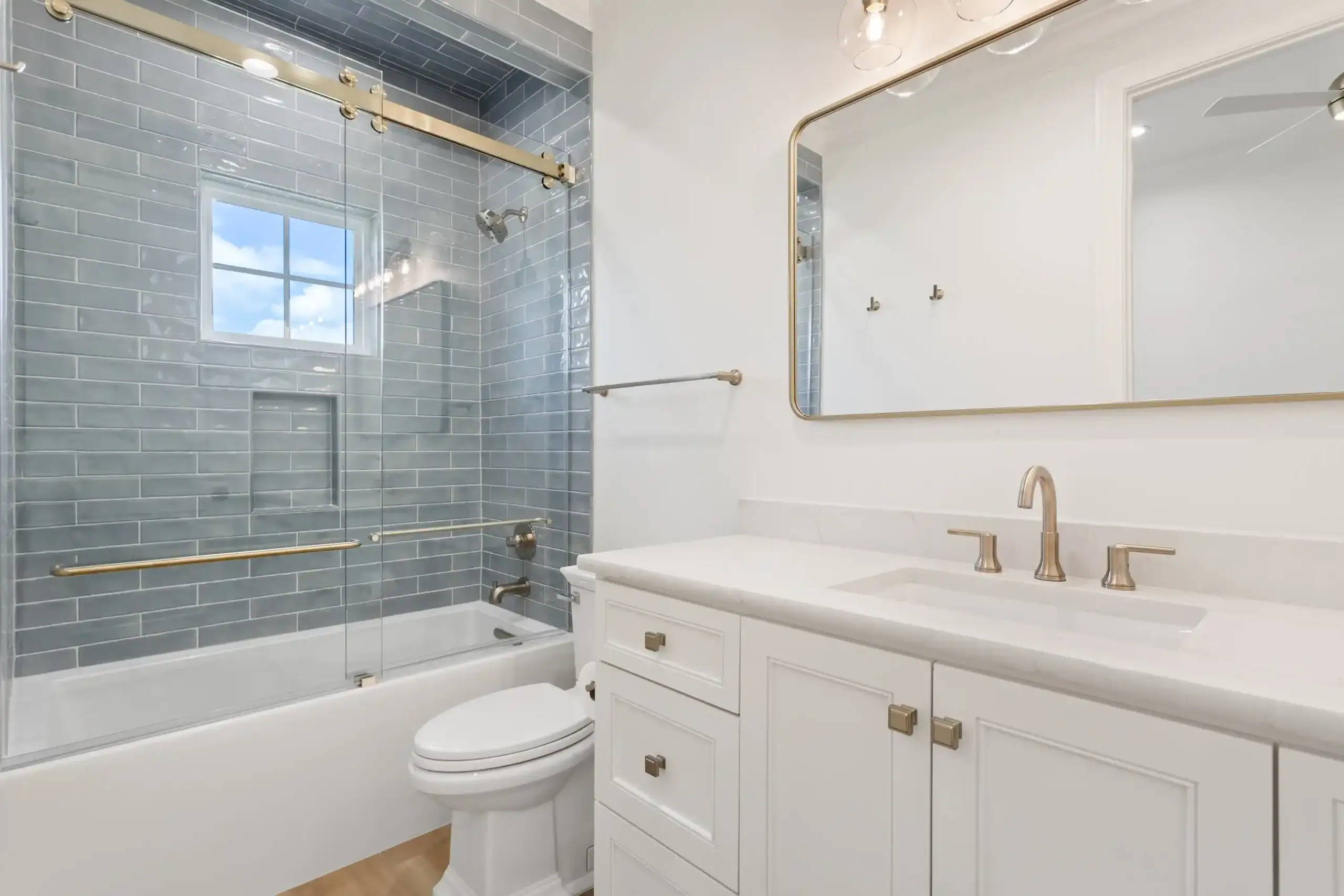 Keith Gunn Construction Waco, Texas - Custom Luxury Guest Bath