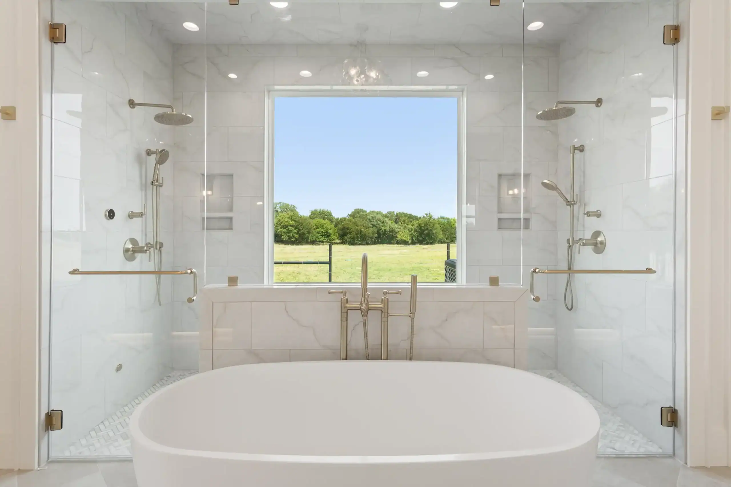 Keith Gunn Construction Waco, Texas - Luxury Bathroom Hot Tubs