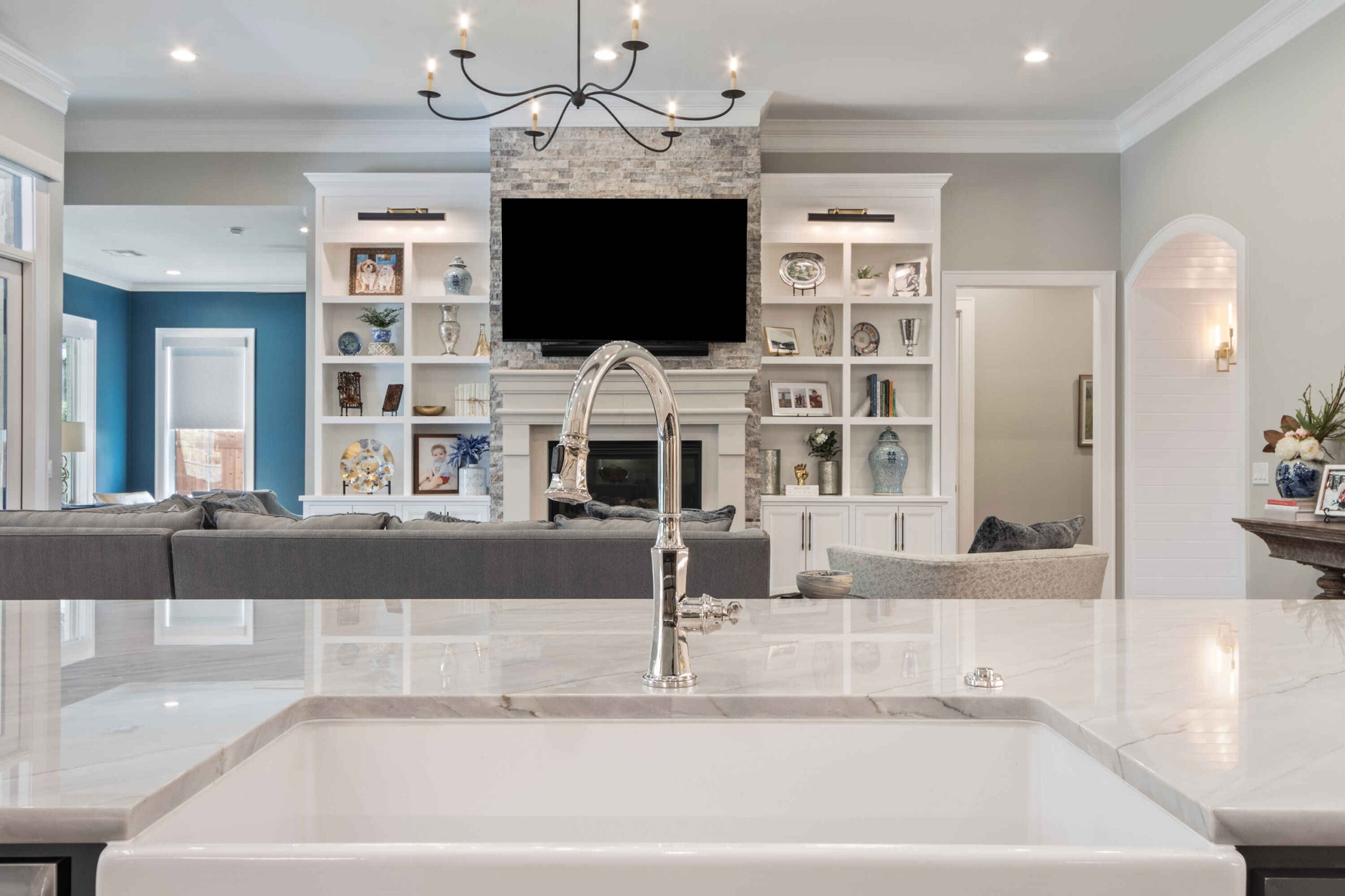 Keith Gunn Construction Waco, Texas - Luxury Family Room