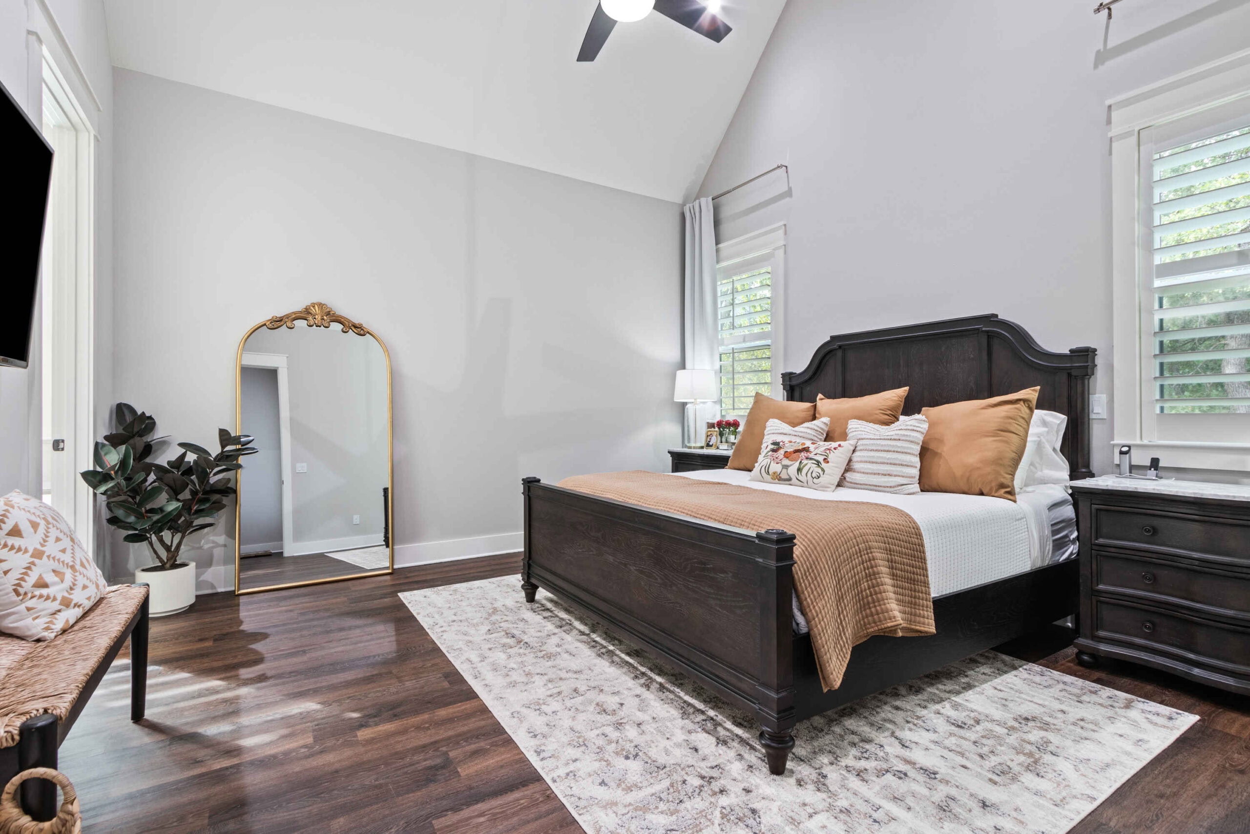 KGC - Keith Gunn Construction Waco, Texas - Central Texas Relaxing Bedroom Design