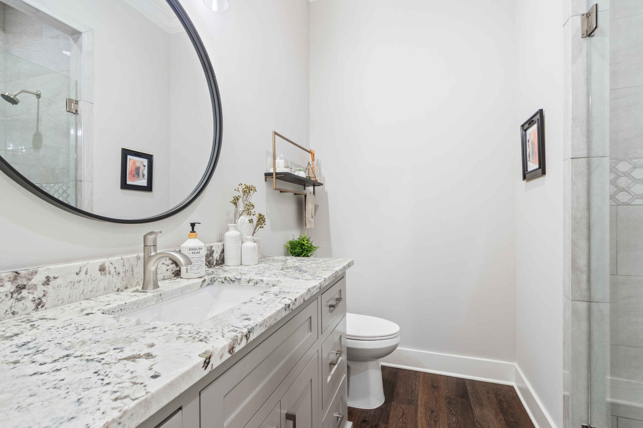 Keith Gunn Construction Waco, Texas - KGC Custom Built Guest Bathroom Designs