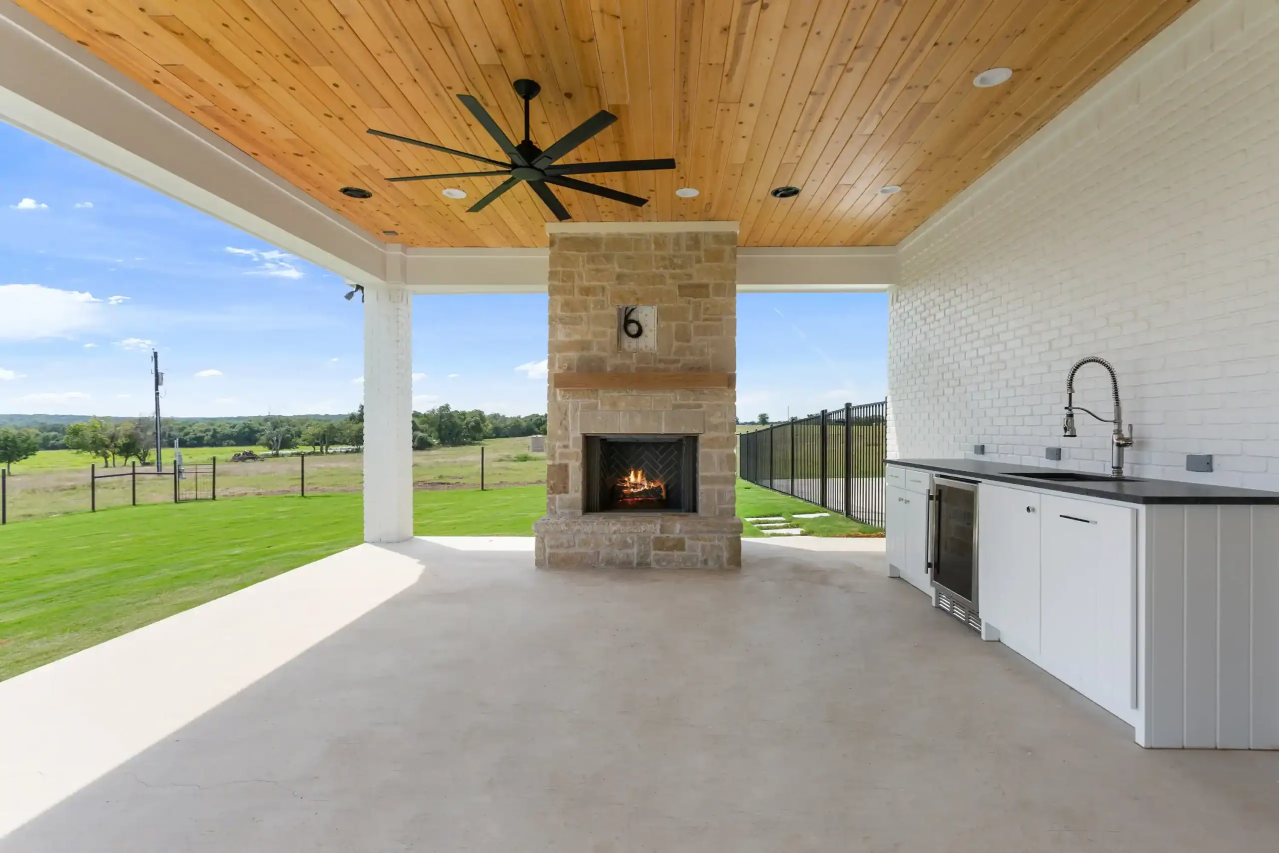 Keith Gunn Construction Waco, Texas - KGC Patio Entertainment Area